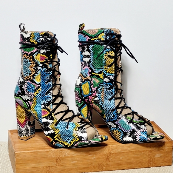 NWOT Snakeskin Print Lace-Up Open Toe Chunky Heel Sandal Boots EU 42 (US 10) - Picture 3 of 10